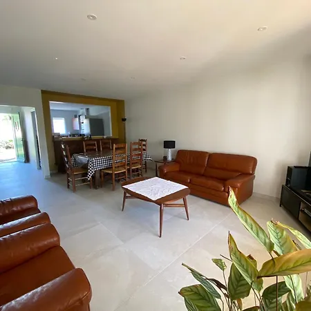 Frangipanier, Maison Quartier Calme, 1,5km De La Plage, 6 Pers Tatil Evi *