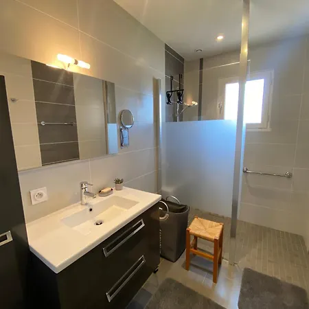 Frangipanier, Maison Quartier Calme, 1,5km De La Plage, 6 Pers Tatil Evi *