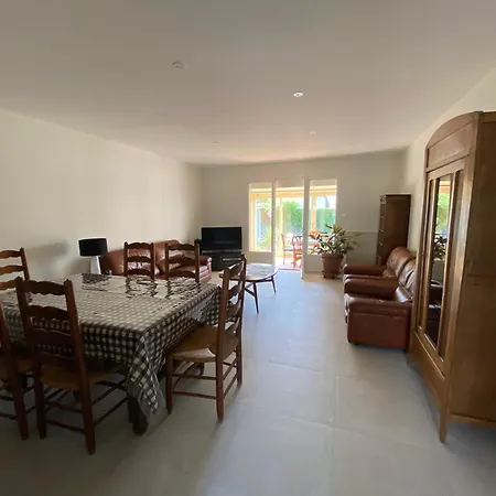 Frangipanier, Maison Quartier Calme, 1,5km De La Plage, 6 Pers