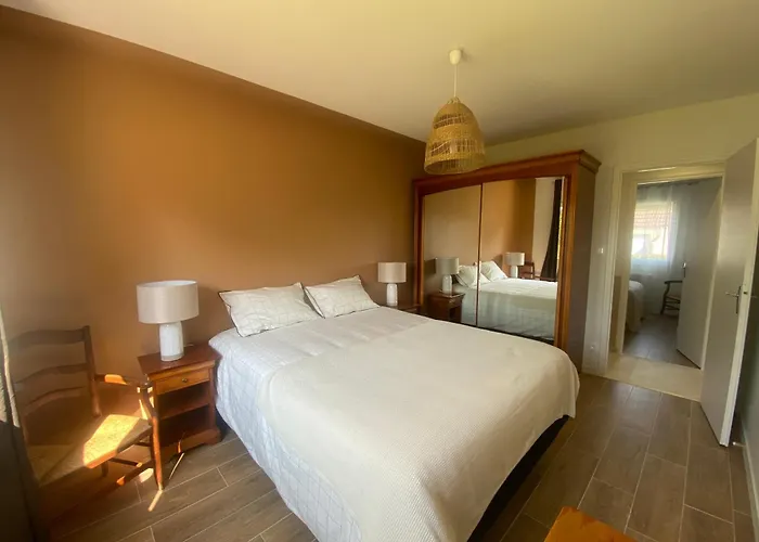 Frangipanier, Maison Quartier Calme, 1,5km De La Plage, 6 Pers *