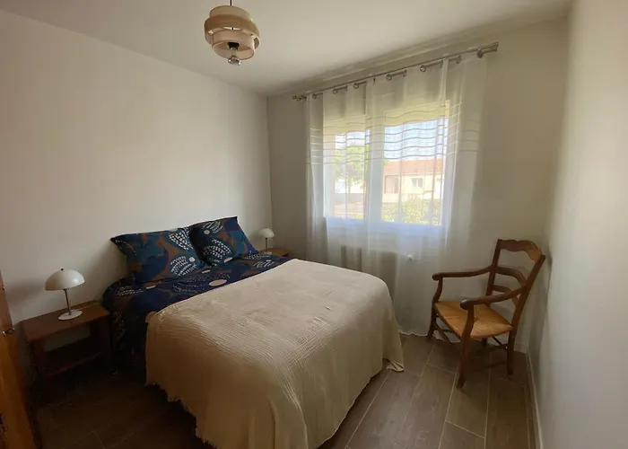 Casa de Férias Frangipanier, Maison Quartier Calme, 1,5km De La Plage, 6 Pers Les Sables-dʼOlonne