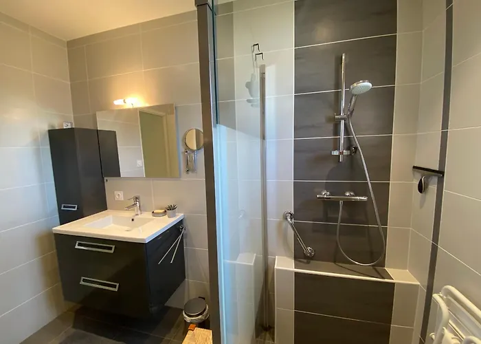 Frangipanier, Maison Quartier Calme, 1,5km De La Plage, 6 Pers